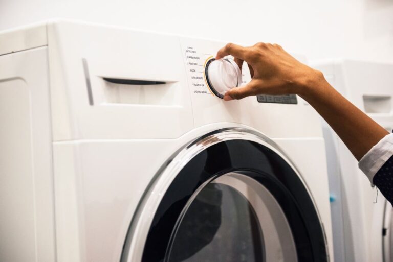 This Is How You Get Used To The Noise Of Your Washing Machine